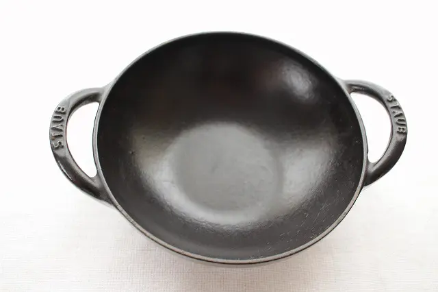 ストウブ ベビーウォック16cmの使い勝手のよさに驚き！食卓に