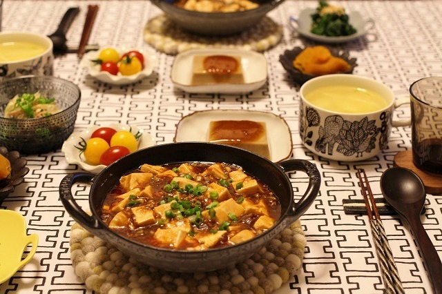 麻婆豆腐の食卓